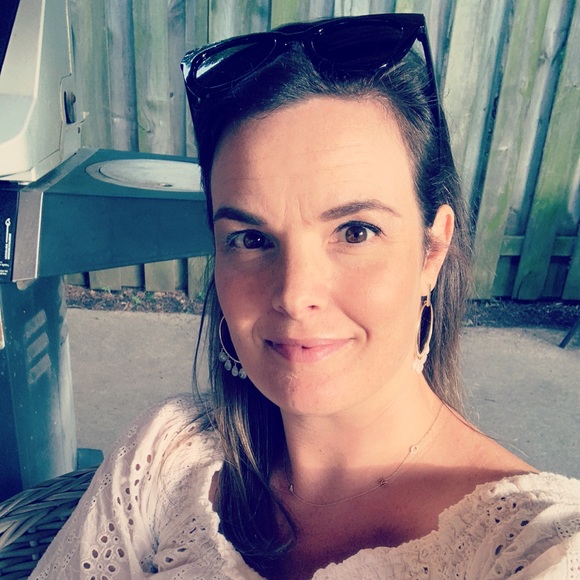 Meet your Posher, Leanne - Picture 1 of 1